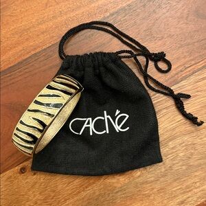 Cache Zebra Pattern Gold and Black Bangle